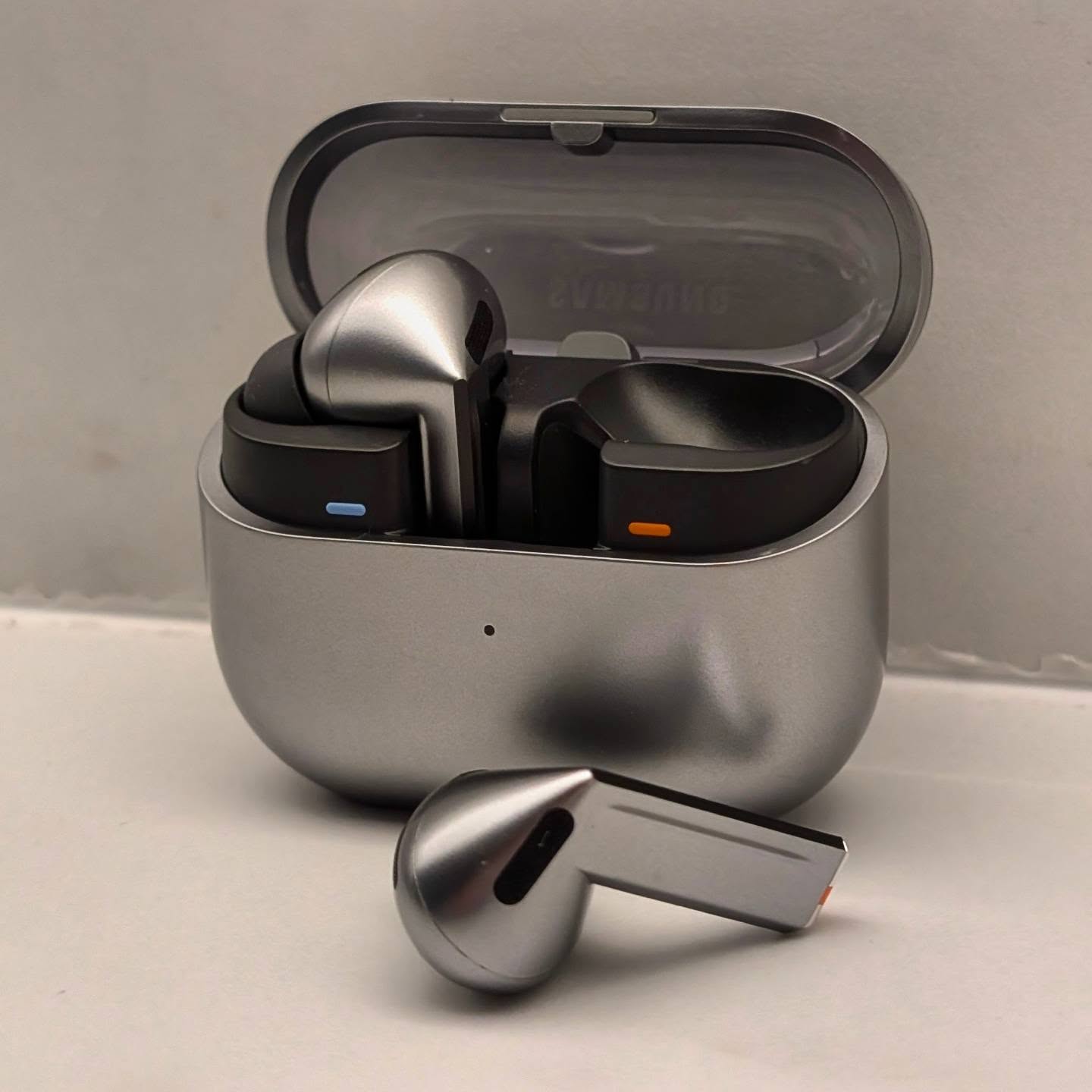 Samsung Galaxy Buds 3 Pro (Black) - Image 5